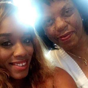 Meet your Posher, Alicia